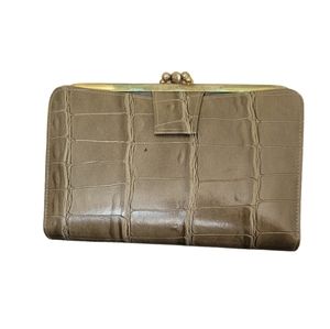 Vintage Genuine Alligator Leather Taupe Olive Brown St. Thomas Clutch Wallet